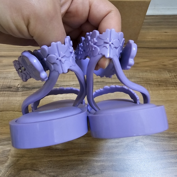 Melissa Wave Blossom + Viktor And Rolf Sandals, lilac,size US 8 - Picture 5 of 9